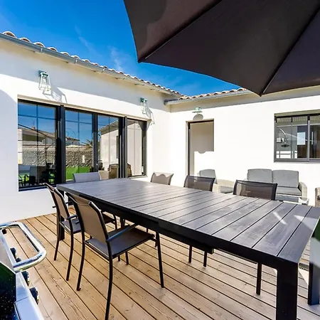 Maison Moderne Avec Jardin Clos Pour 4 Pers. - Fr-1-835-18 *