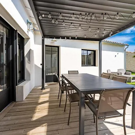 Holiday home Maison Moderne Avec Jardin Clos Pour 4 Pers. - Fr-1-835-18 *