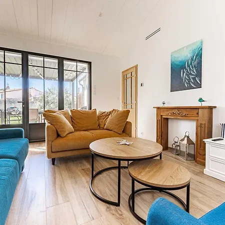 Maison Moderne Avec Jardin Clos Pour 4 Pers. - Fr-1-835-18 * Le Bois-Plage-en-Ré