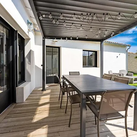 Maison Moderne Avec Jardin Clos Pour 4 Pers. - Fr-1-835-18 * Le Bois-Plage-en-Ré